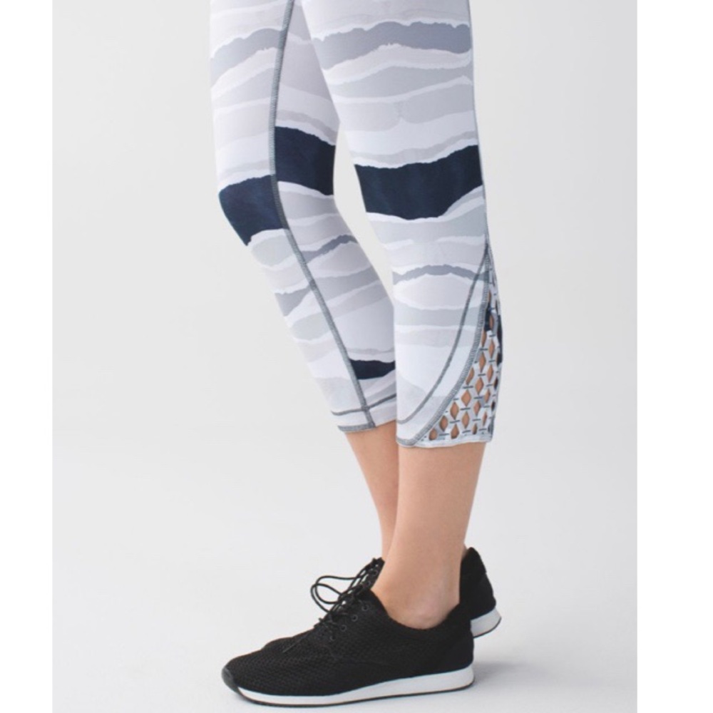 Lululemon True Self Crop Bleacher Stripe 8 - image 4